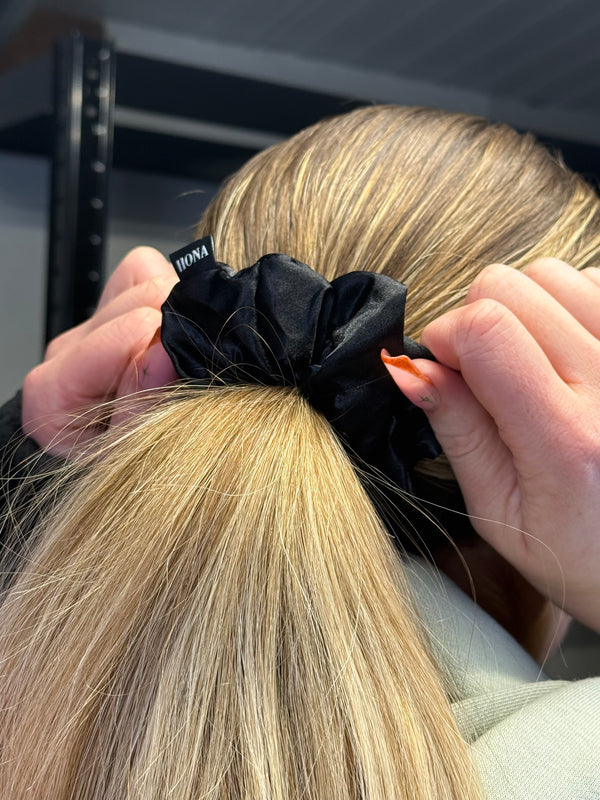 HONA Scrunchie